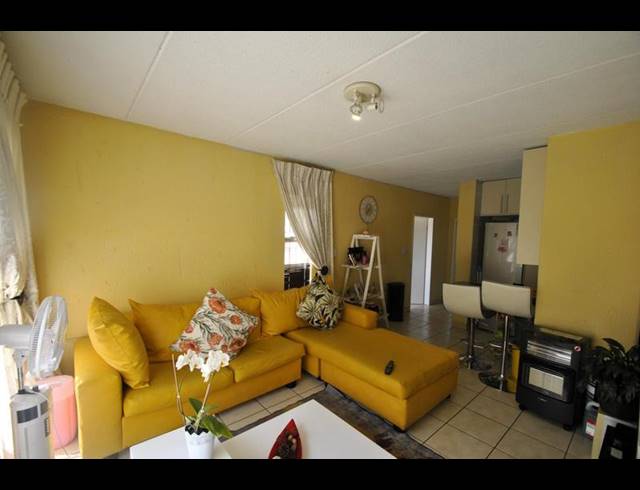 2 BEDROOM APARTMENT FOR SALE IN ORMONDE